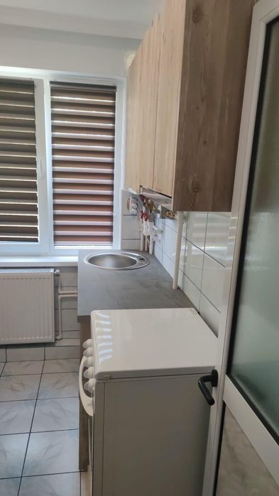 Închiriez garsoniera ultracentral