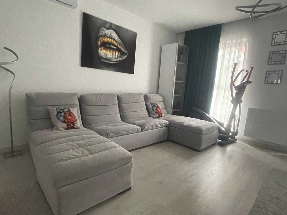 Canapea modulara,  din perne realizate dintr-un mix de puf de gasca, 285 x 170 cm.,  utilizat stare foarte buna