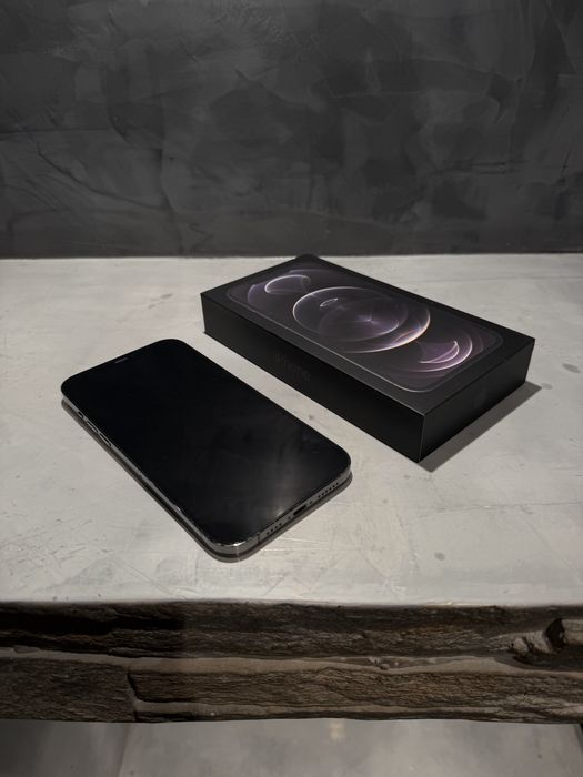 Перфектен Iphone 12 Pro Max 256 GB Graphite