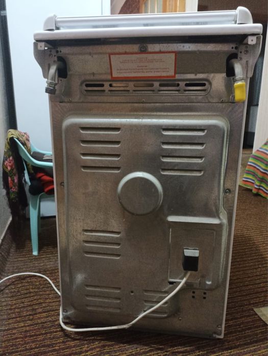 Газовая плита продаю