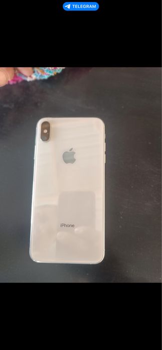 Iphone xs max 256 gb.