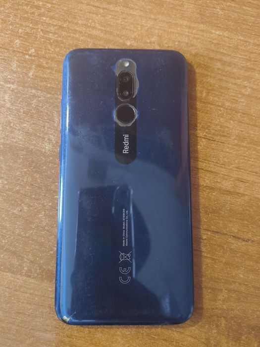 продам телефон Redmi 8
