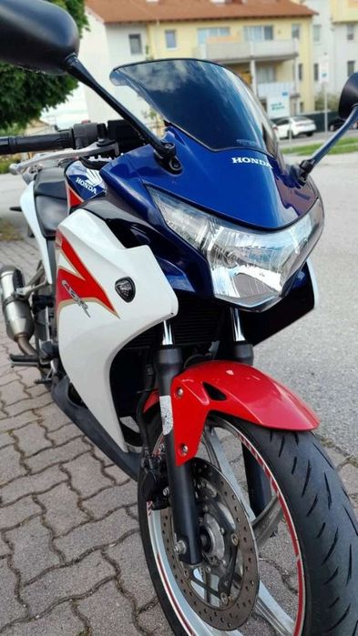 Honda cbr250r  Мотоциклет