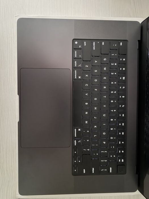 MacBook Pro 16” M4 Pro, 24 GB / 512 GB, Space Black. 2024-yilgi.