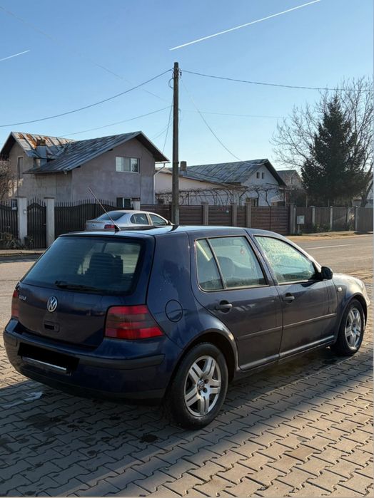 vand golf 4 1.4 benzina 2004 !