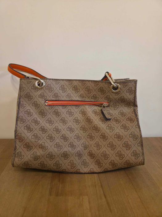 Guess дамска чанта