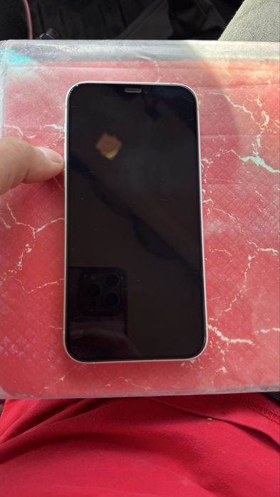 Ideal tel iphone 12 ochilmagan obmen