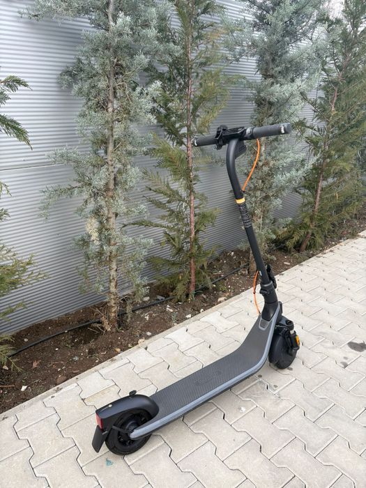 Trotineta electrică ninebot