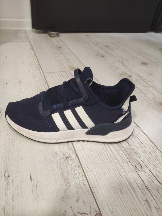 Маратонки Adidas