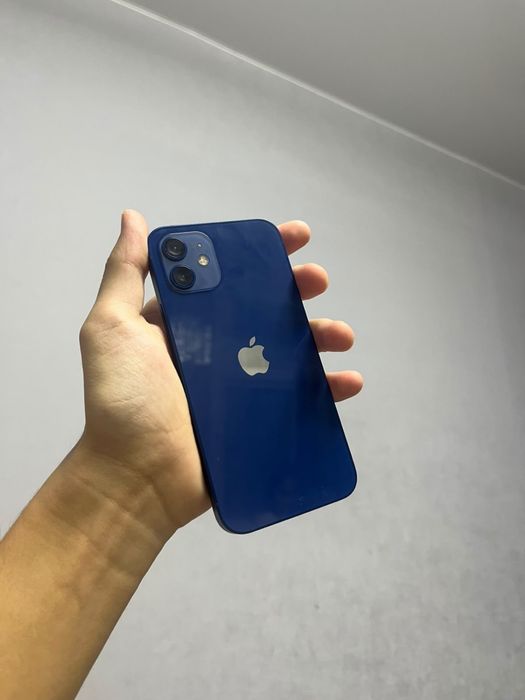Продам iPhone 12