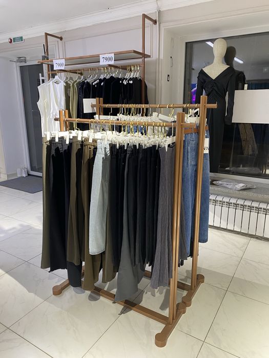 Мебель, витрины для одежды