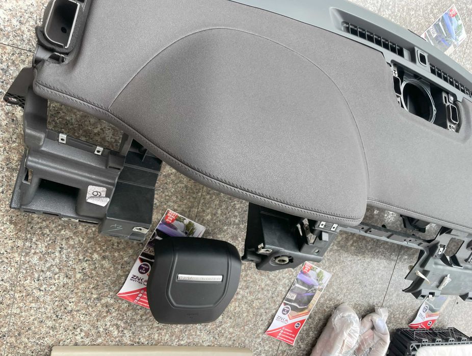 Range Rover Evoque - plansa de bord - kit airbag - centuri siguranta