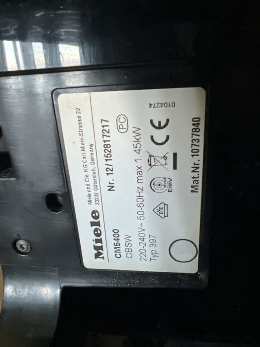 Продавам  кафемашина Miele CM5400