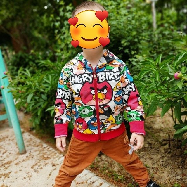 Кофточка тонкая х/б на возраст 3-5 лет Подойдёт как для девочки так и