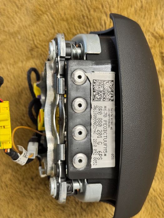 Audi A4/A5/S4/S5 мулти волан 8F0419091AXXJ , 8R0 880 201