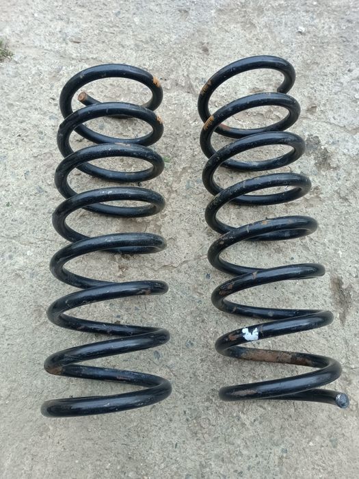 BMW 7 е38 Запчасти разные...