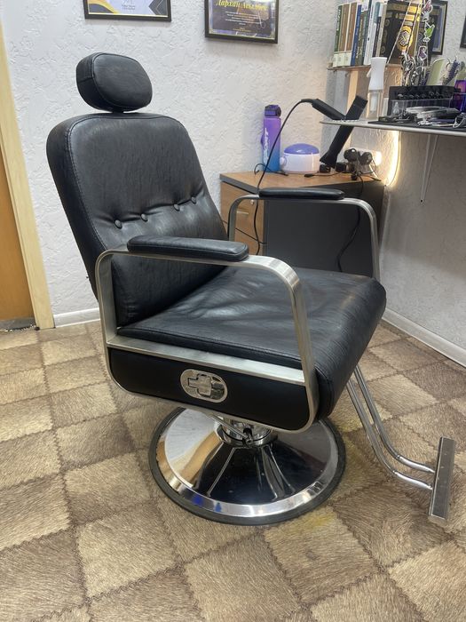 Продается профессиональное кресло