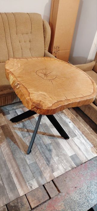 Трапезна  маса от  масив дъб