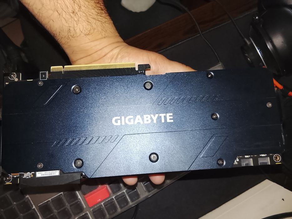 Видеокарта Gigabyte  Windforce 2070 super