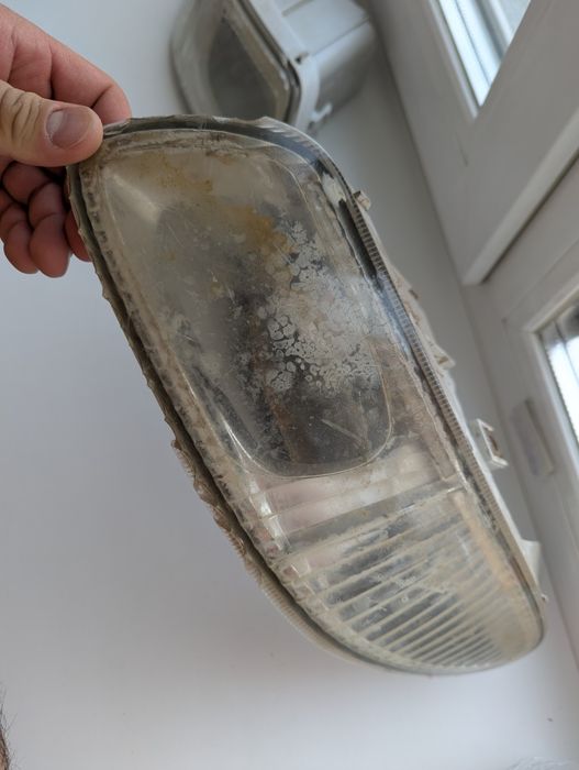 Продам противотуманные фары Nissan Maxima/Cefiro a33