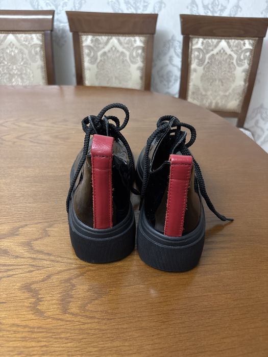 Ботинки лаковая кожа