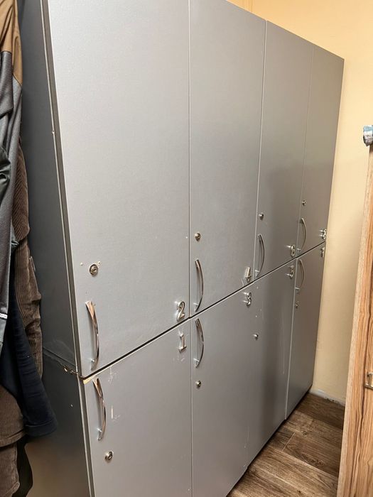 Шкафы для хостелов, спортазлов.