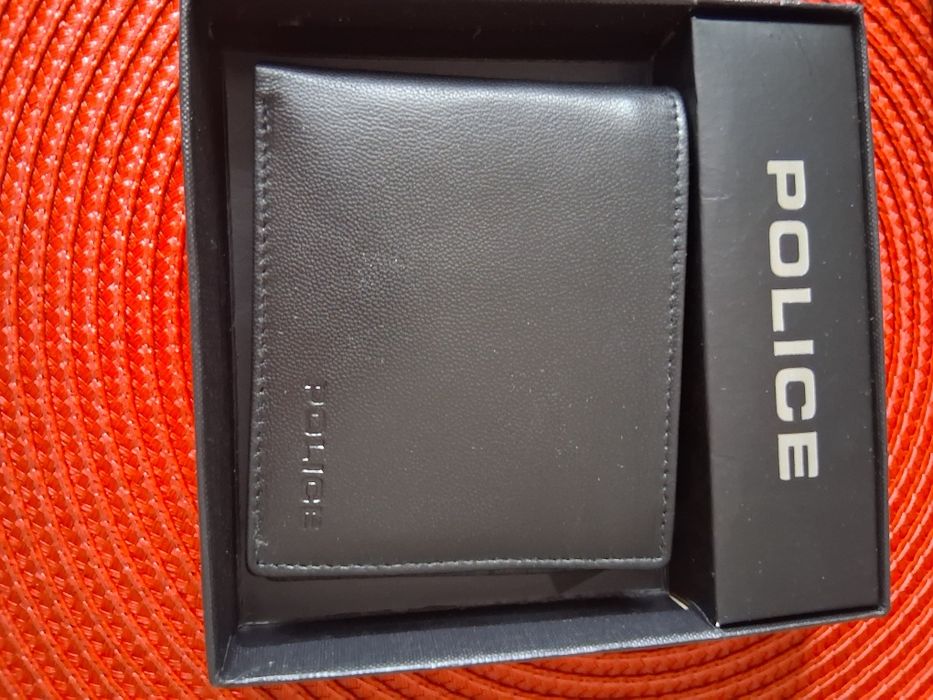 Portofel police  NOU piele 100%naturala cutie originala