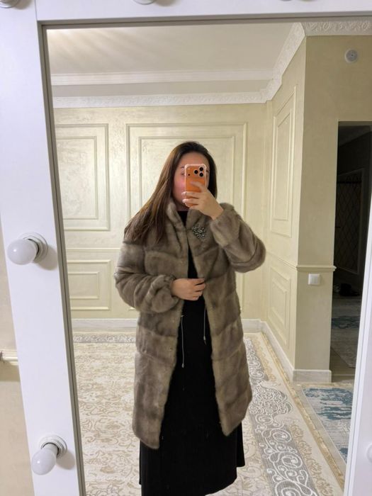 Шуба серая хорошего качества