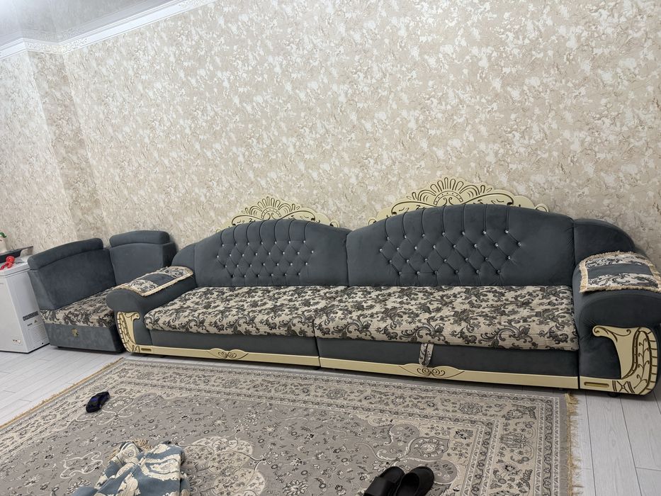 Продам диван срочно срочно