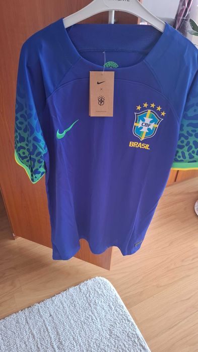 Tricou Brazilia cu eticheta