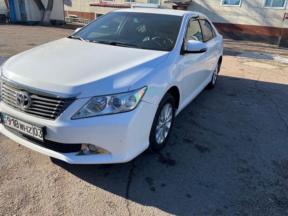 Tayota camry 50, 2014