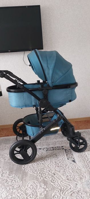 Продам детскую коляску