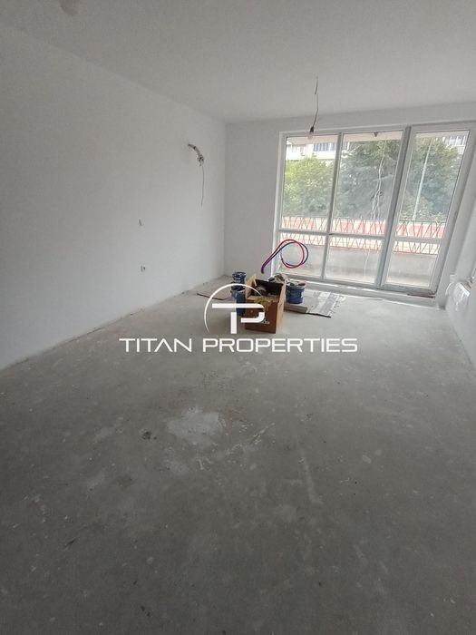 Продава се Тристаен апартамент в Бургас, Славейков - 115 кв.м за 2279 €/кв.м - Снимка #2