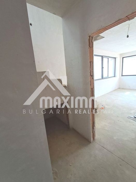 Продава се Мезонет в Варна, Централна поща - 211 кв.м за 1043 €/кв.м - Снимка #6