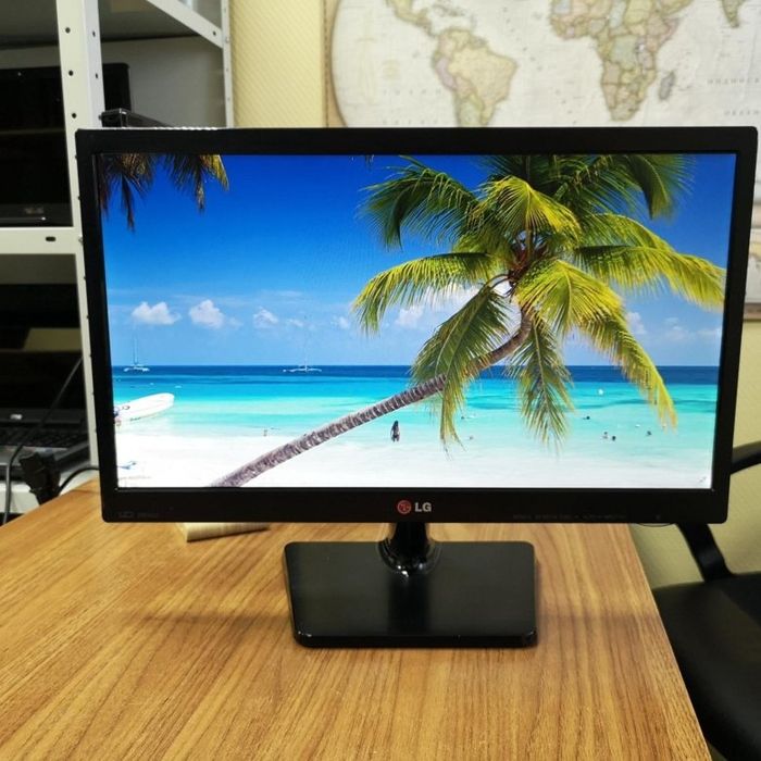 Монитор продам в хорошем состоянии