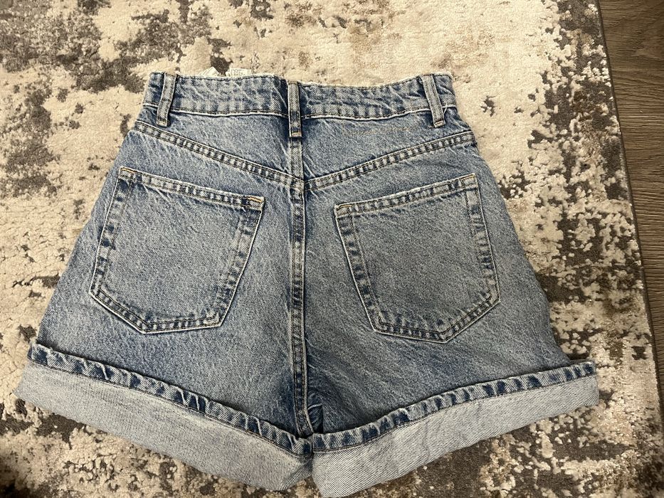 Къси панталони ZARA