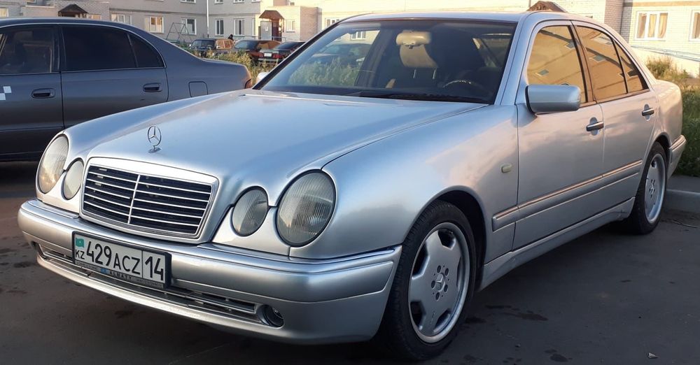 Бампер на мерседес w210 дорестайлинг амг е50