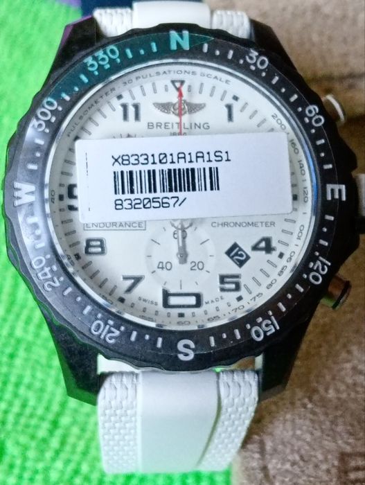 Продавам часовник Breitling