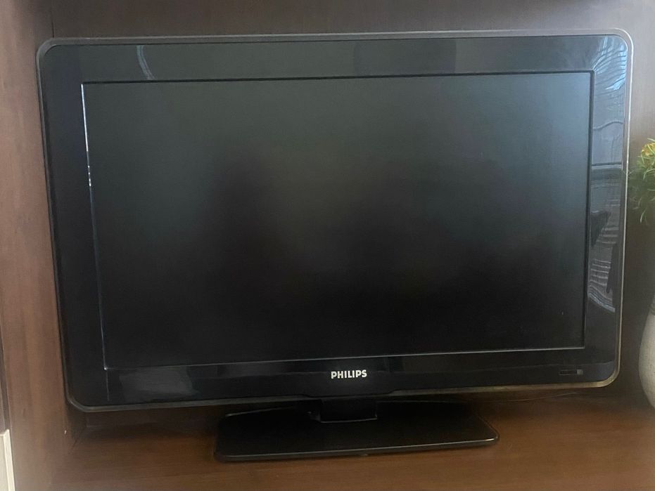 Телевизор PHILIPS