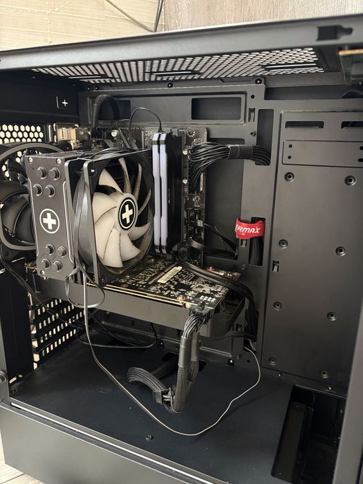 PC Gaming – i7-9700K / GTX 1070 Ti 8GB / 32GB RAM / HDD 4TB + SSD  500GB