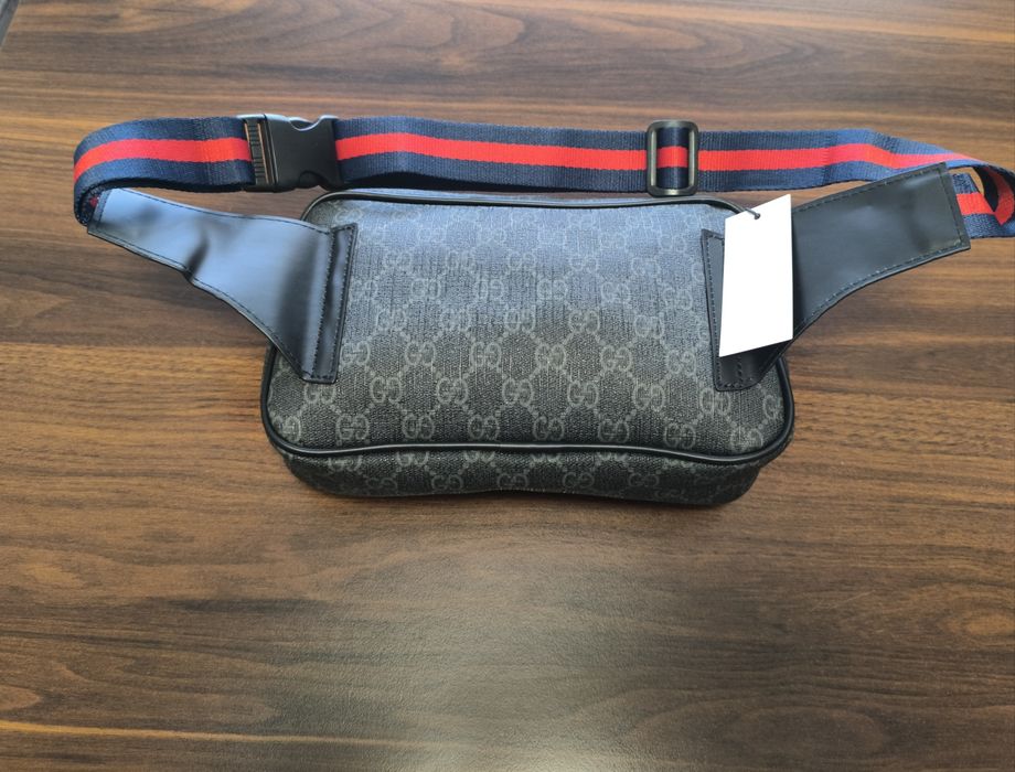 Borseta Gucci neagra