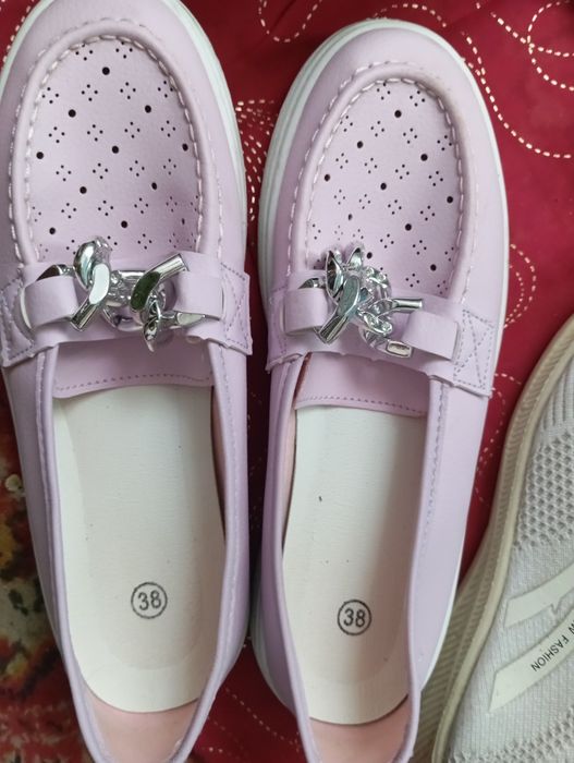 Женская обувь размер 37-38