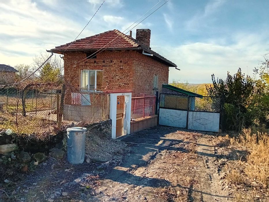 Продава се Къща в с. Новград, Област Русе - 120 кв.м за 525 €/кв.м - Снимка #1