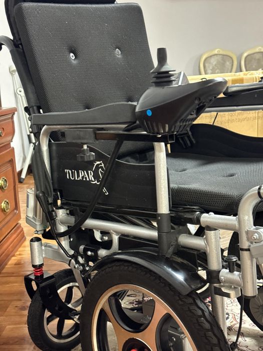 Электрическая инвалидная коляска б/у
