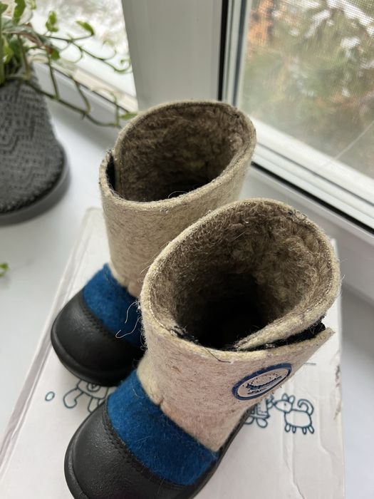 Продам валенки детские