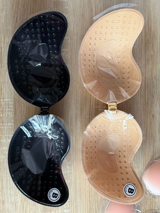 Sutien autoadeziv + nipple patches