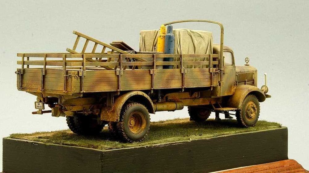 Сборная модель германского грузовика Mersedes-Benz L4500. масштаб 1:35