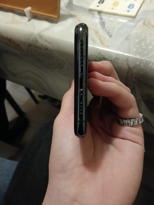 vand/schimb iphone 11pro max 64gb