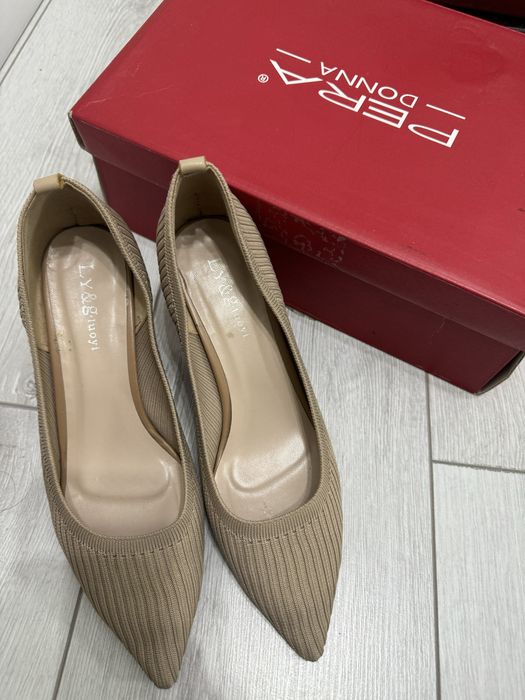 Туфли Бежевый 38р