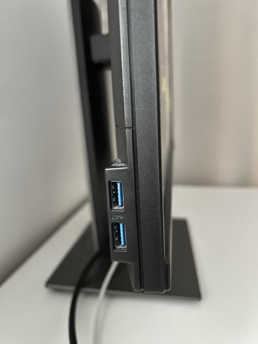 Монитор Dell p2417h 24 инча